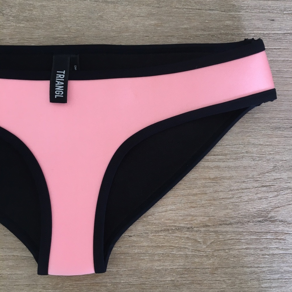 Never been worn! Triangl Bikini Bottom Size Small.